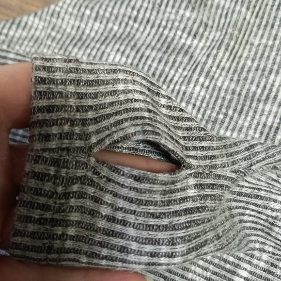 Express Asymmetrical long sleeve top. EUC. Grey size xs. - Picture 4 of 4